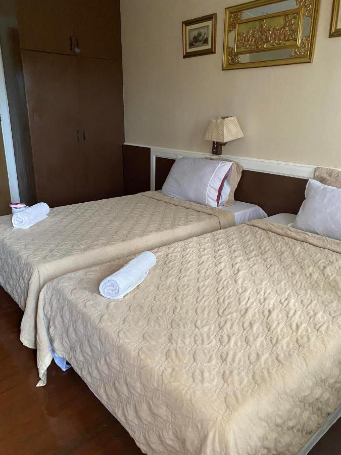 Stefanie Grace Paradise Inn Лобок Экстерьер фото