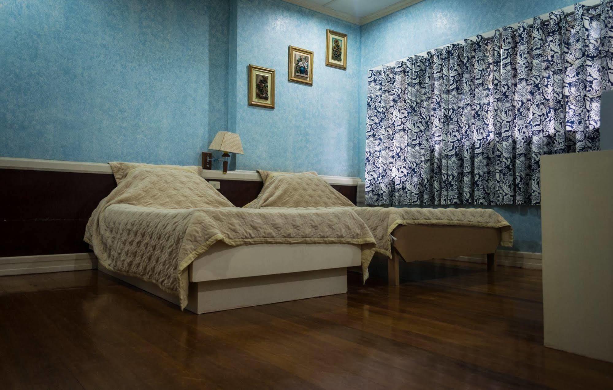 Stefanie Grace Paradise Inn Лобок Экстерьер фото